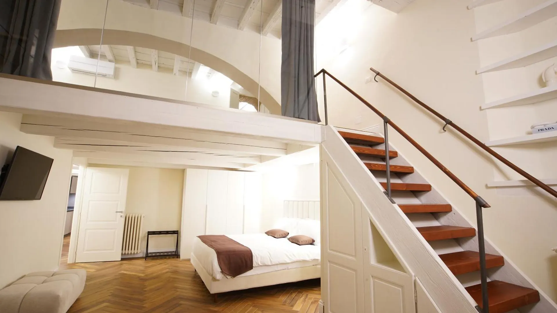 Апартаменты Loft Moderno Vista Centro Citta J House Флоренция